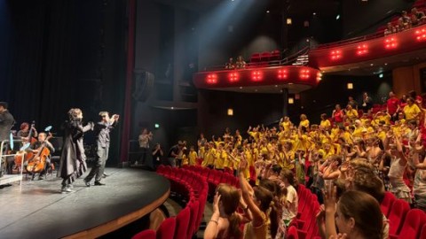 Vluchtelingenkinderen beleven dagje uit dankzij steun na politieke commotie
