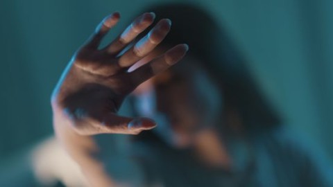 Limburgse vrouwen slachtoffer van huiselijk geweld: blijf-van-mijn-lijfhuizen zitten vol