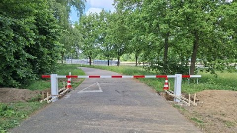 Wessemerdijk deels afgesloten vanwege beverschade