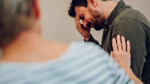 Coach speciaal voor mannen in opmars: 'Mannen moeten drempel over, maar zoeken nu hulp'